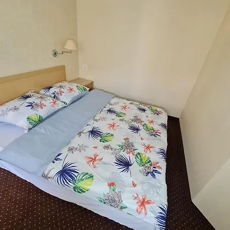 10q - Z6 201 Apartamento Varsovia